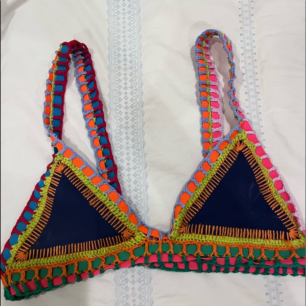 Kiini Tasmin- Bikini top